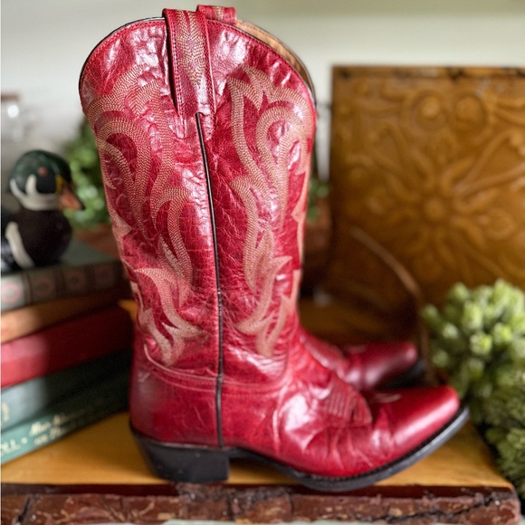 Shyanne Red Gemma Snip Toe Western Cowboy Boots - Picture 4 of 10